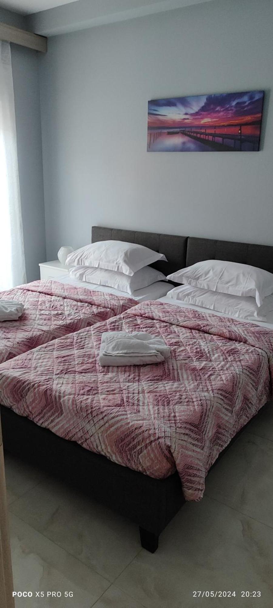 Umbrella Apartment Peraia  ภายนอก รูปภาพ